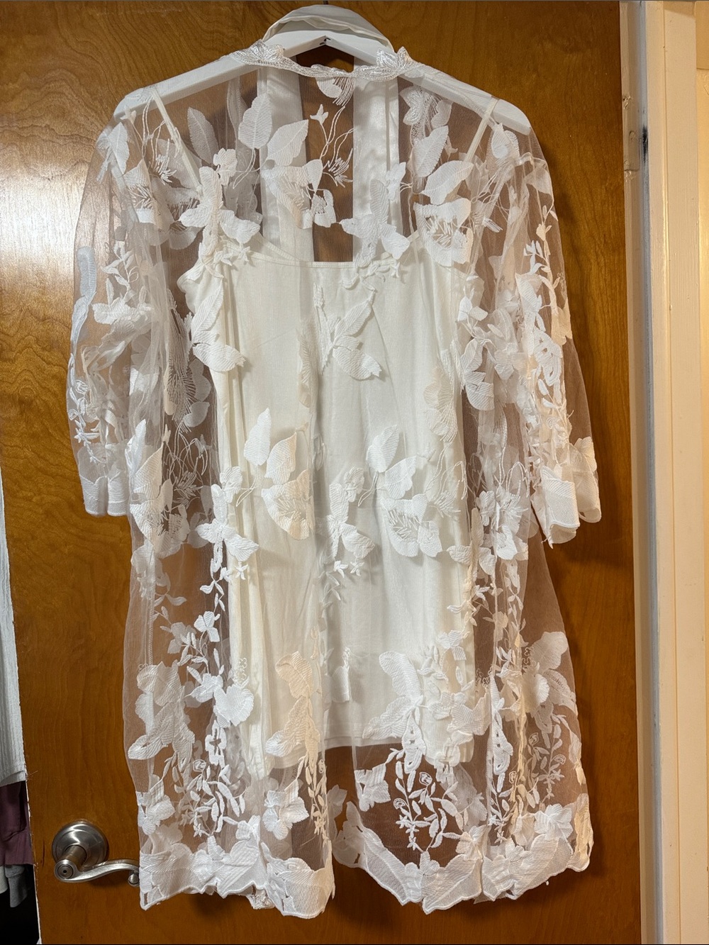 Lace Bridal Robe - Picture 2 of 6